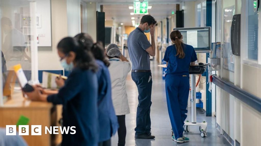NHS Receives Approval for Major Job Cuts – Mirror Brief